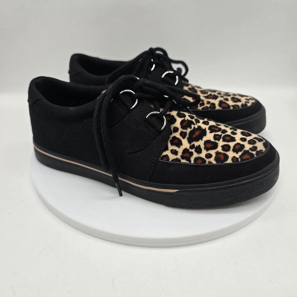 T.U.K. Original Footwear Unisex Leopard Print Sneaker Canvas Black Men/6 Women/8
